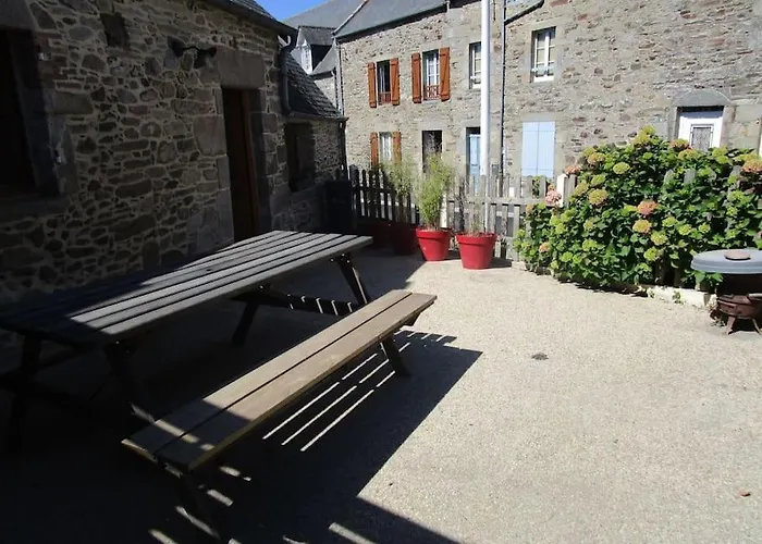 GÎTE NOTRE-DAME 3 * meublées de tourisme/2 Clévac